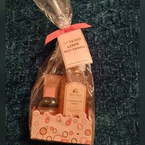 Bath & Body Works Champagne Toast Gift Set